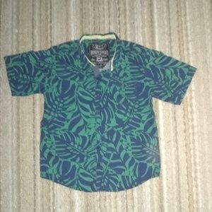 Broken Threads Hawaiian Style Boy's T-Shirt Size8